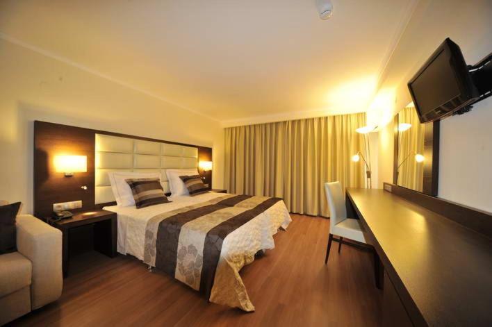 Europa Hotel Kastoria Buitenkant foto