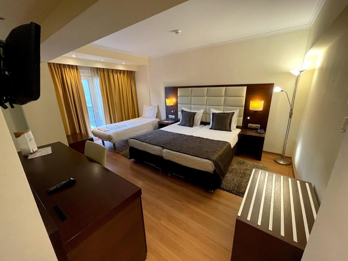 Europa Hotel Kastoria Buitenkant foto