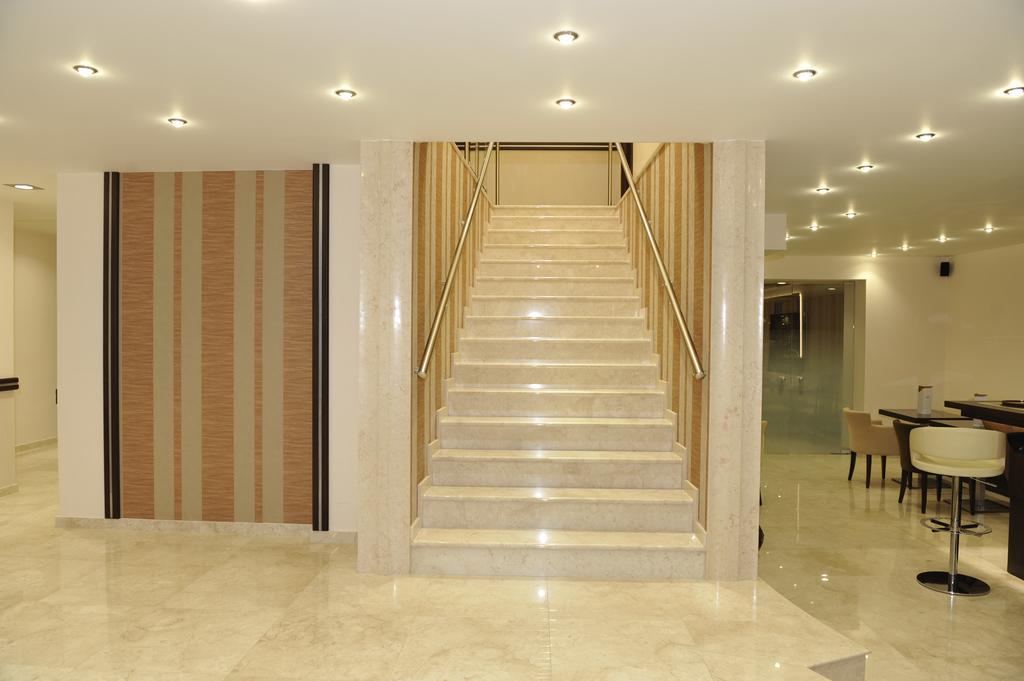 Europa Hotel Kastoria Buitenkant foto